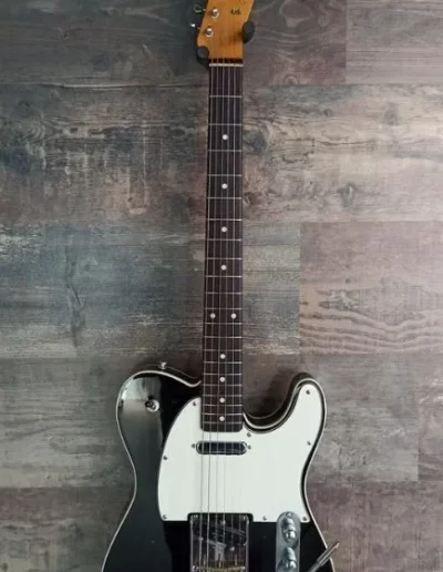 Exposición en pared de guitarra Fender Vintera Telecaster 60s Bigsby PF 3TS