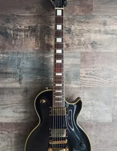 Exposición en pared de guitarra Gibson Les Paul Custom